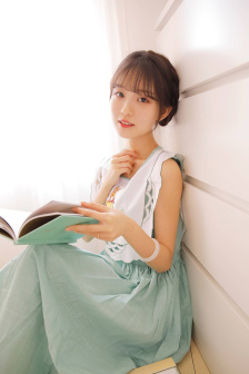 万美汐